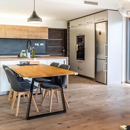 Wellness Rodinny Domek Velisak Ferienhaus Nový Bor