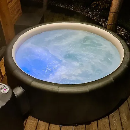 Wellness Rodinny Domek Velisak Ferienhaus Nový Bor